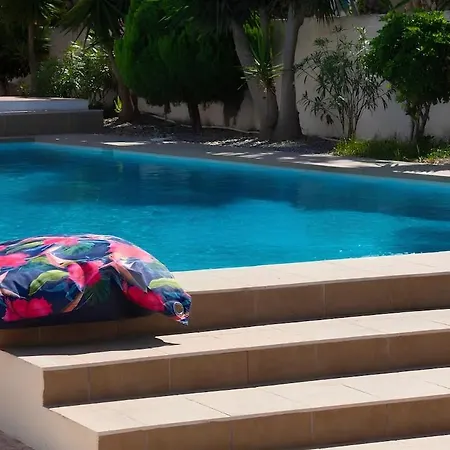 Villa De Osos - Roquetas De Mar, Almeria, 3mins Walk To Playa Serena & Club De Golf Playa Serena, Entire House, With Xxl Private Pool & Gym *