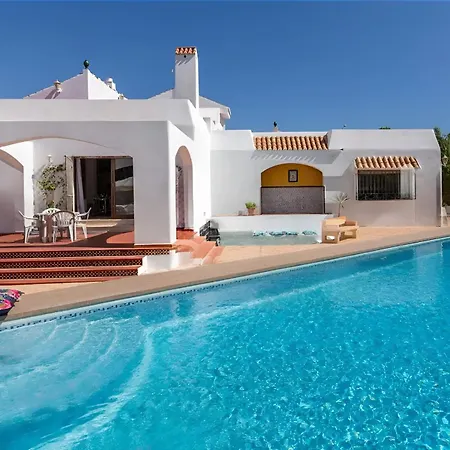 Villa De Osos - Roquetas De Mar, Almeria, 3mins Walk To Playa Serena & Club De Golf Playa Serena, Entire House, With Xxl Private Pool & Gym *